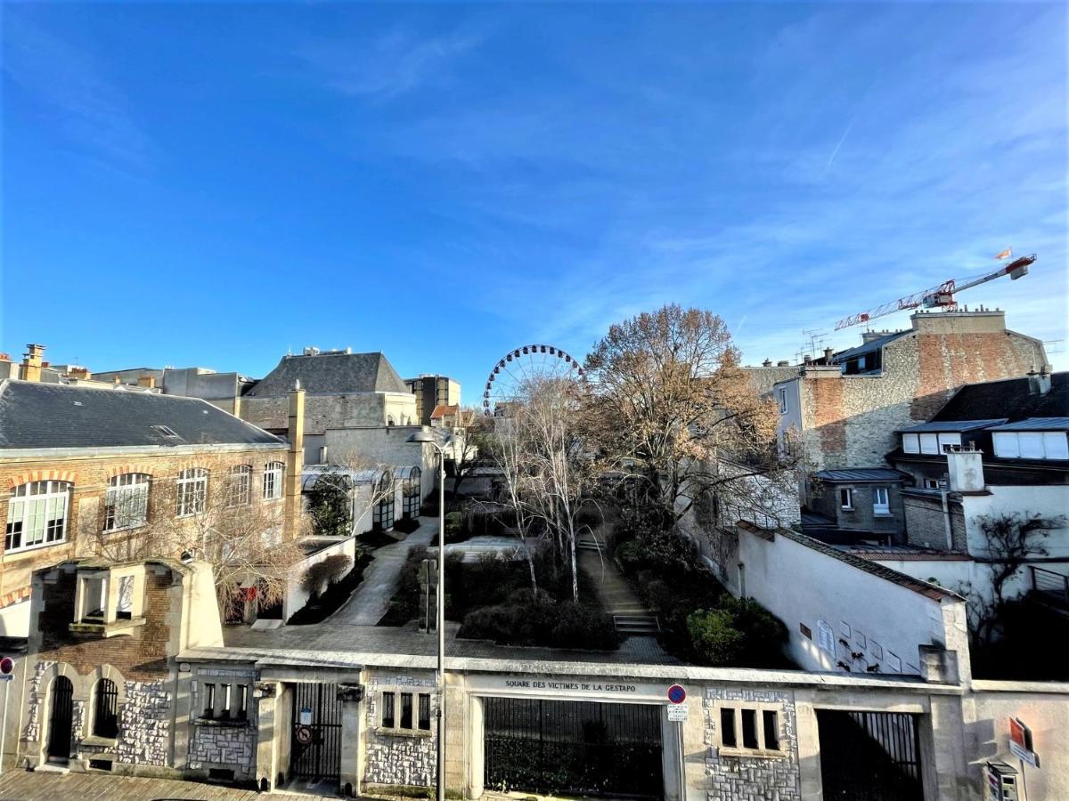 Charme De L'Ancien Pour Cet Appartement Entierement Renove Dans L'Hypercentre De Reims Exterior photo